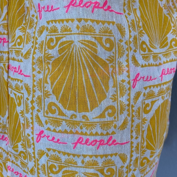 FREE PEOPLE Limited Edition Muslin Yellow Seashell Tote Bag Crossbody - Picture 6 of 7